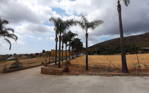 FINCA MIJAS COSTA 80.000 METROS IDEAL GANADERIA Y CABALLOS.