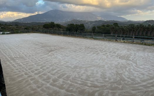 FINCA MIJAS COSTA 80.000 METROS IDEAL GANADERIA Y CABALLOS.