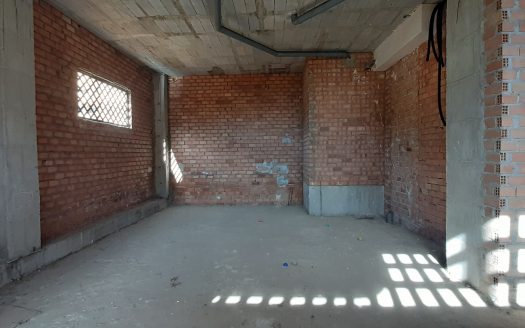 LOCAL EN BRUTO EN TORREBLANCA FUENGIROLA