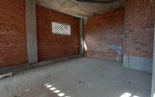 LOCAL EN BRUTO EN TORREBLANCA FUENGIROLA